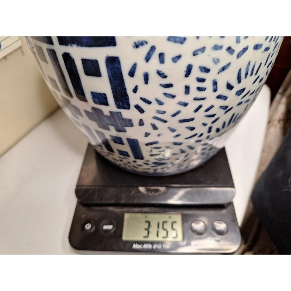 Vintage Chinese Blue and White Double Happiness Ginger Jar with Lid 9.5 Inch